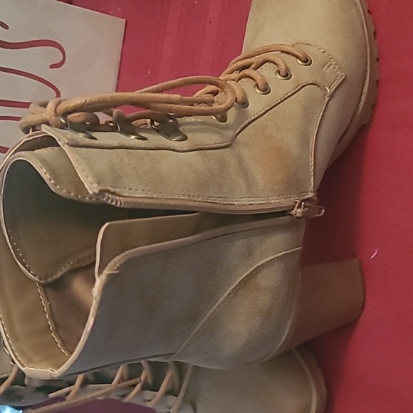 Guess boots 3 inch heels - Picture 4 of 7